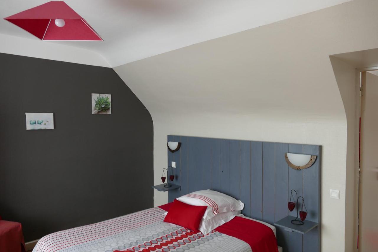 Chambres D'Hotes Chez Laure & Francois Пампол Екстериор снимка